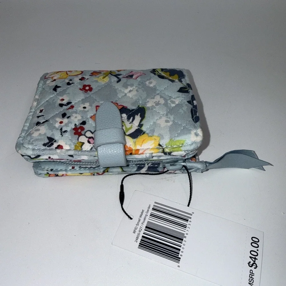 Vera Bradley RFID small Wallet In Floating Garden Pattern - Picture 6 of 7